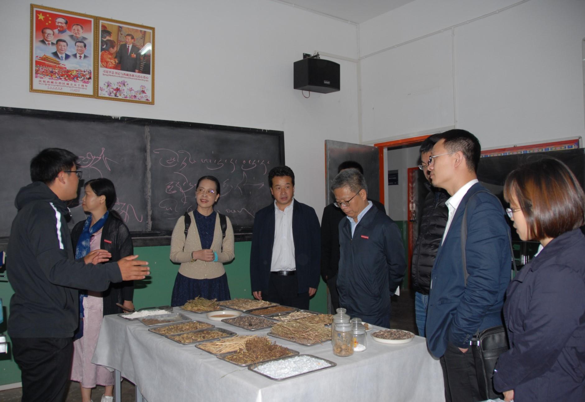 點(diǎn)擊圖片翻到下一頁(yè)>> 點(diǎn)擊圖片翻到下一頁(yè)>>